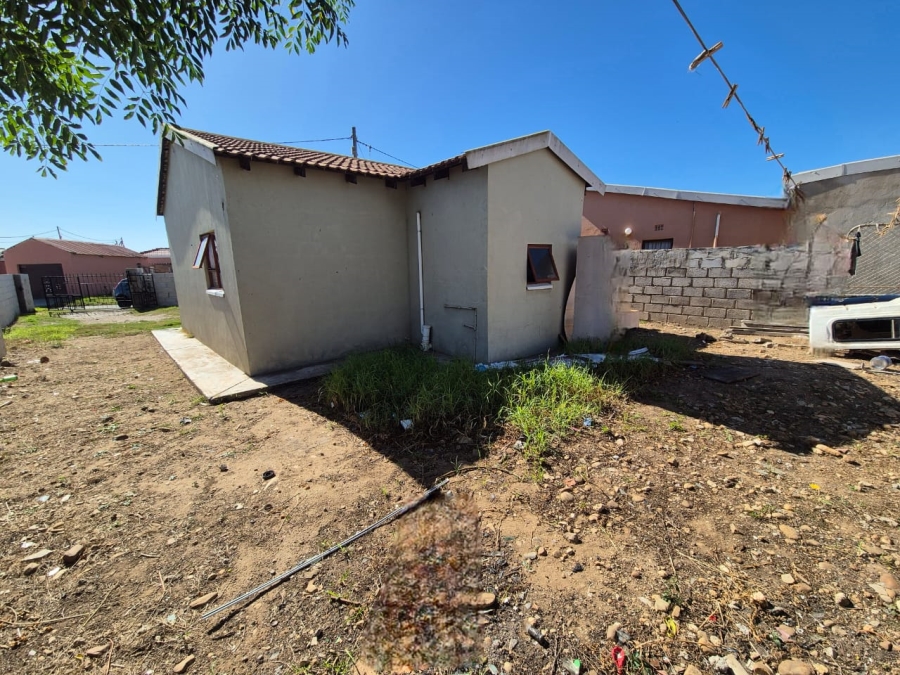 2 Bedroom Property for Sale in Zwide Eastern Cape